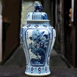 景德鎮(zhèn)青花陶瓷將軍罐